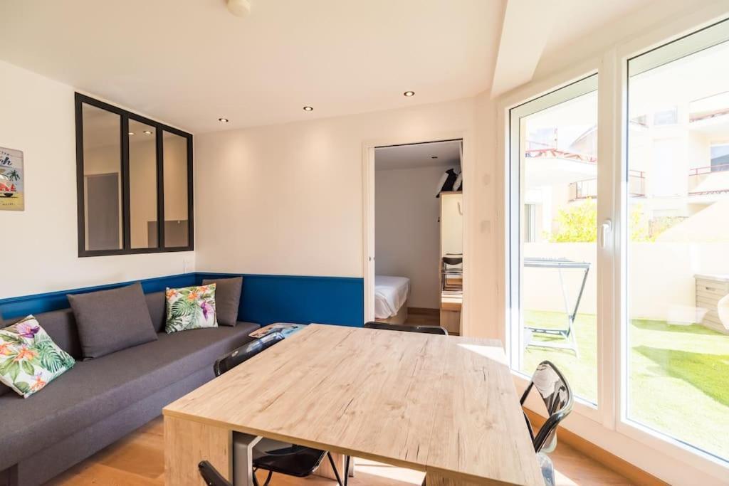 Appartement Avec Terrasse, Trestraou Perros-Guirec Bagian luar foto