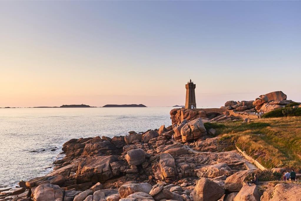 Appartement Avec Terrasse, Trestraou Perros-Guirec Bagian luar foto